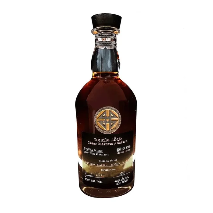 Clase Cuarenta y Cuatro Anejo Tequila 750ml