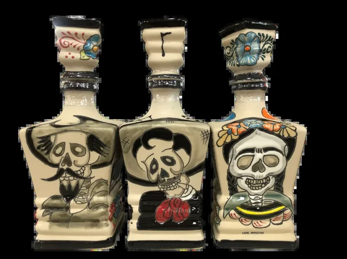 DINASTIA REAL TEQUILA EXTRA ANEJO LIMITED EDITION SOLO SE MUERE CUANDO SE OLVIDA 750ML