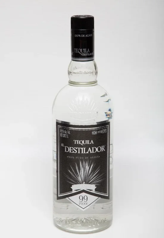 El Destilador Blanco