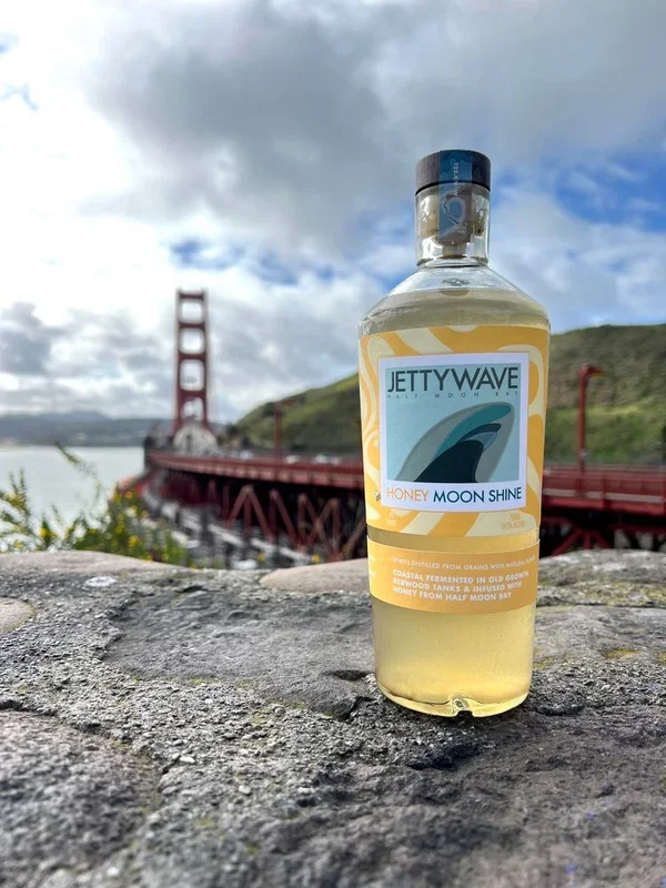 Jettywave Distillery Honey Moon Shine, Half Moon Bay 750ml