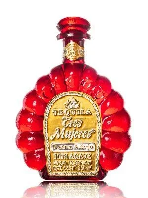 Tres Mujeres Extra Anejo